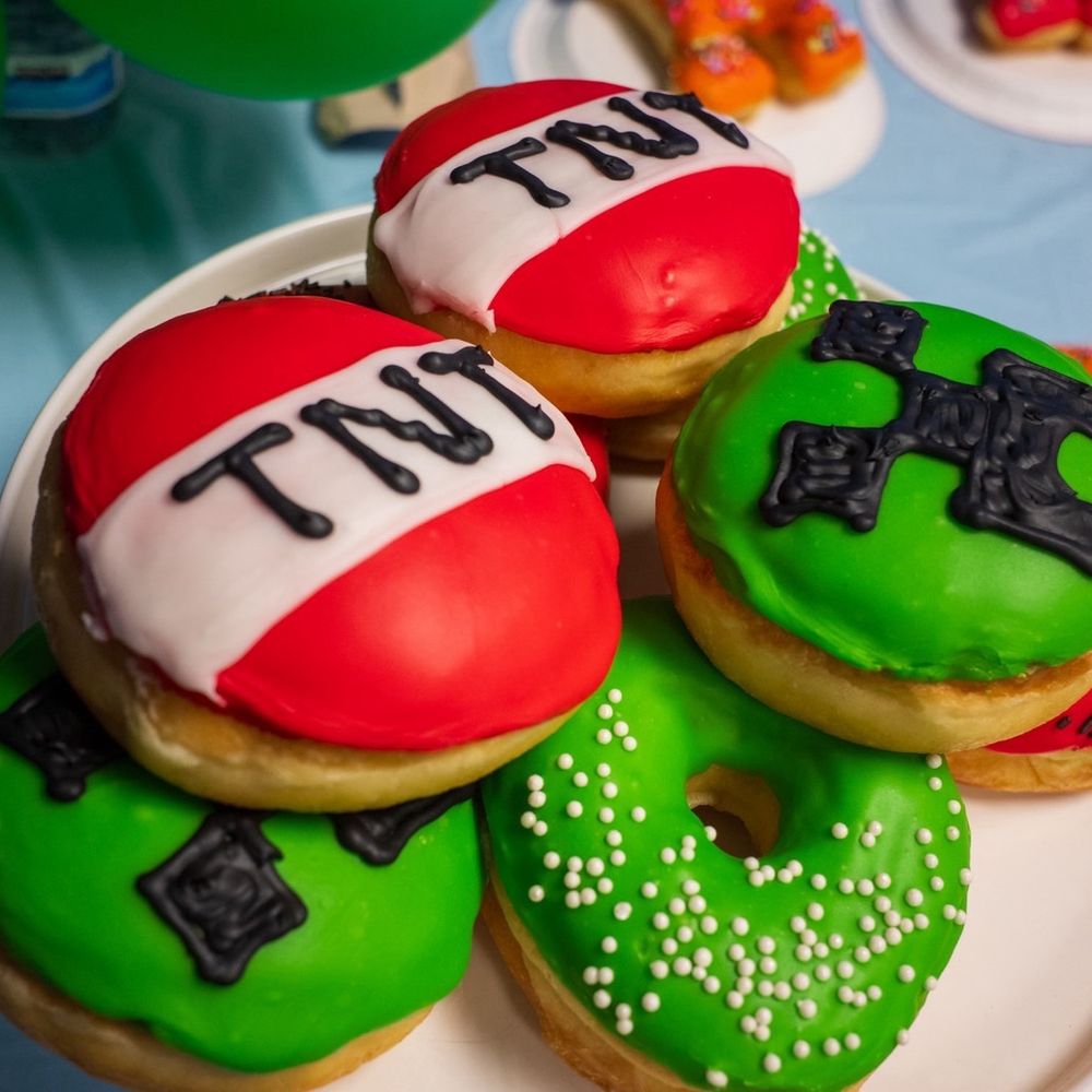 Mother Made Donuts - Custom donut - Donuts Near Me - Whittier, California