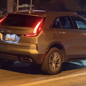 Avis - Broken vehicle - Car Rental Near Me - Indianapolis, Indiana Avis - Broken vehicle - Car Rental Near Me - Indianapolis, Indiana