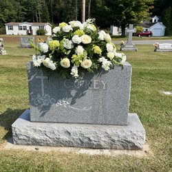 Sutton Pond Flowers & Gifts - Absolutely beautiful work. I hav never, ever been disappointed with flowers from Sutton Pond Florist!