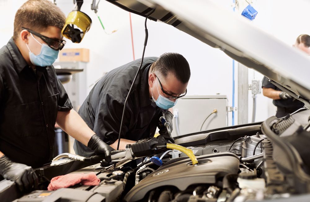 CHICAGO LYFT DRIVER CENTER Updated October 2024 18 Photos 1020 N