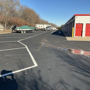 iStorage - Self Storage Near Me - Shawnee, Kansas