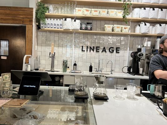 Lineage Coffee Roasting by null
