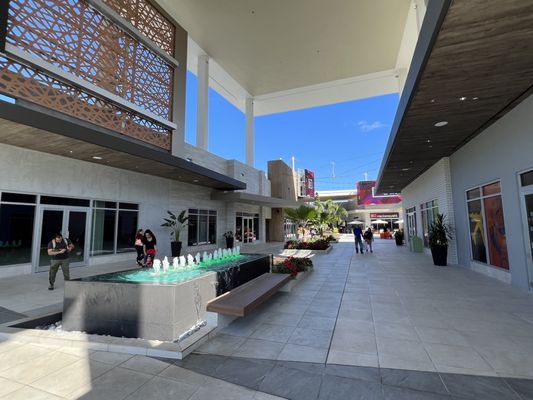 san-patricio-plaza-updated-may-2026-90-photos-av-san-patricio