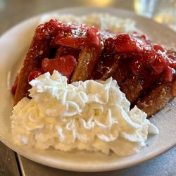 Jamie's Cafe - Deep-Fried Strawberry French Toast Special