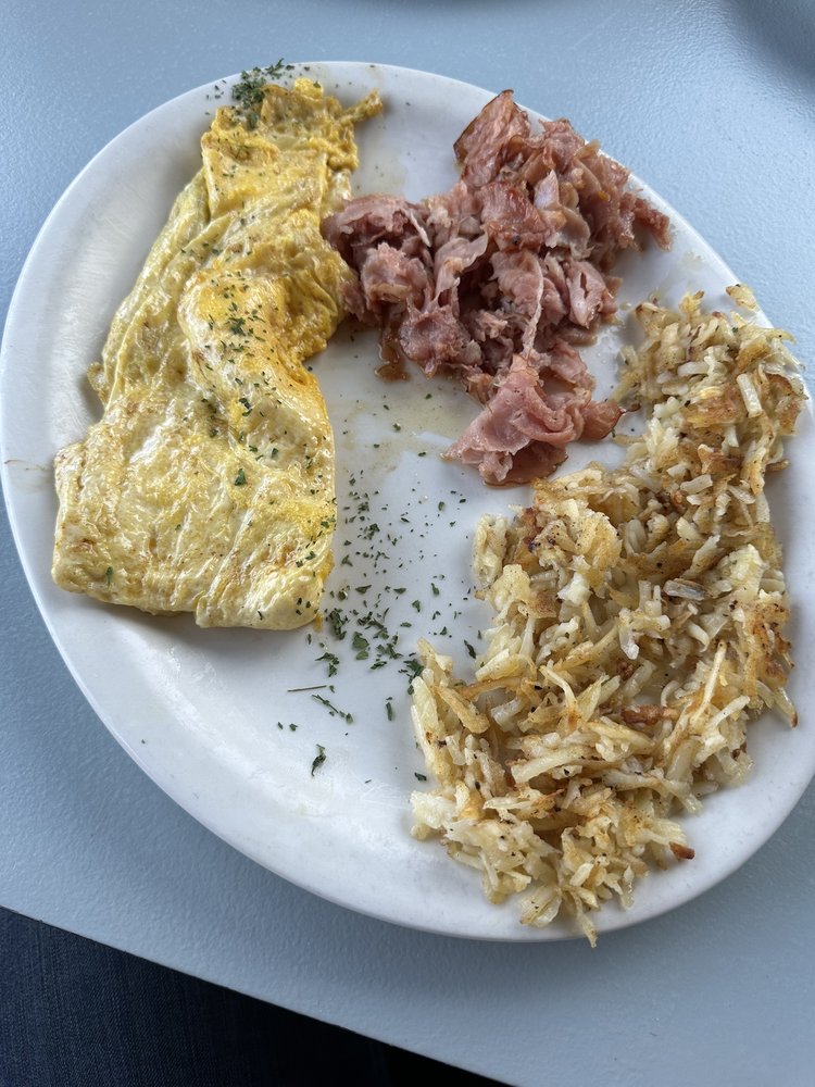 The Broken Egg Breakfast Logo