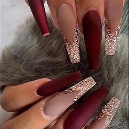 The nail inspo is the one with glitters. The nail inspo is the one with glitters.