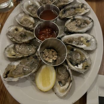 PinPoint Restaurant - Raw Oysters (American Beauties) - New American Near Me - Wilmington, North Carolina