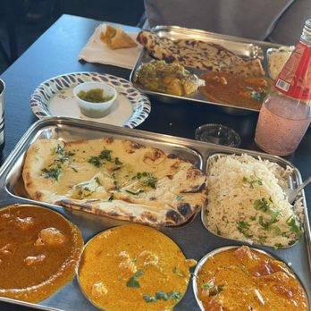 Shagan’s - Garlic Naan, Butter Chicken Curry, Chicken Curry, Channa masala - Indian Near Me - Overland Park, Kansas