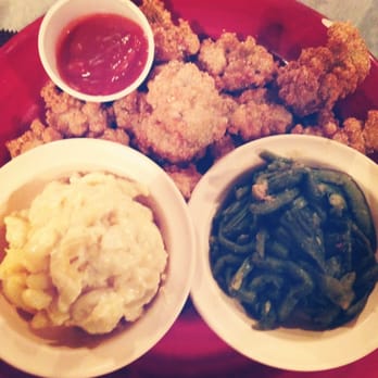 Clancy's Cafe - Fried Oysters with Mac & Cheese and Green Beans at Clancy's Cafe - Southern Near Me - Red Banks, Mississippi Clancy's Cafe - Fried Oysters with Mac & Cheese and Green Beans at Clancy's Cafe - Southern Near Me - Red Banks, Mississippi