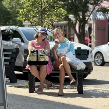 Kilwins Ice Cream - Chocolate - Fudge - Ice Cream & Frozen Yogurt Near Me - Saugatuck, Michigan