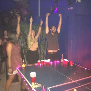 Éden - Beer pong no éden - Dance Clubs Near Me - Rio de Janeiro, RJ