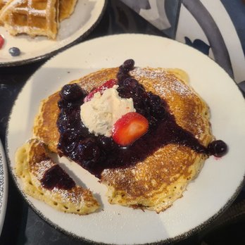 The Great Commoner - Blueberry Pancakes - Breakfast & Brunch Near Me - Dearborn, Michigan The Great Commoner - Blueberry Pancakes - Breakfast & Brunch Near Me - Dearborn, Michigan