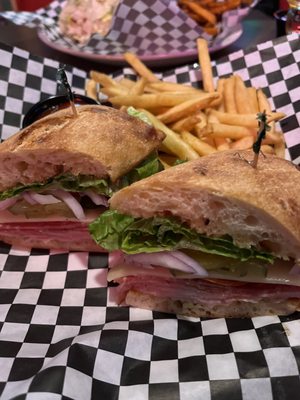 Ozzie's by null