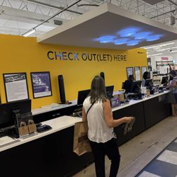 Bloomingdale's Outlet - One register is opened