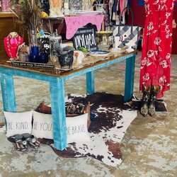 Hello Darlin Consignment