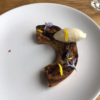 Malva - Bacon and date cake with popcorn ice cream - Wine Bars Near Me - Ensenada, BCN