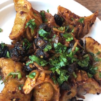 Momo Crave - Sukuti Momo - Himalayan/Nepalese Near Me - Woodside, New York