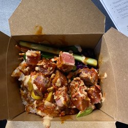 Sushi Mama's - Yellowfin Tuna Poke Bowl.