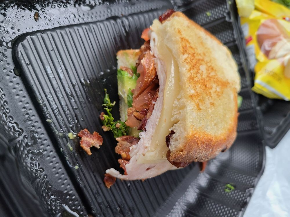 EGGS UP GRILL Updated September 2024 31 Photos & 52 Reviews 2676