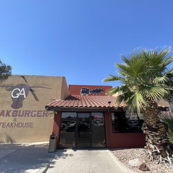Great American Steakburger - Didn't look like any Burger places I've ever been with... - Steakhouses Near Me - El Paso, Texas