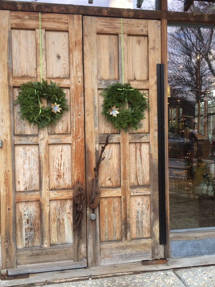 ANTHROPOLOGIE 10 Reviews 480 W Putnam Ave, Greenwich, Connecticut