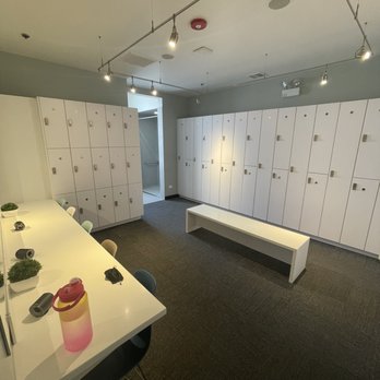 Studio Three - Locker room! Always so clean. - Yoga Near Me - Chicago, Illinois