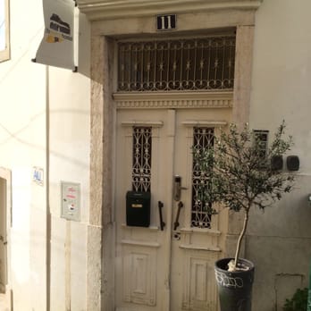 The Elevator Hostel - Guest Houses Near Me - Lisbon, 11