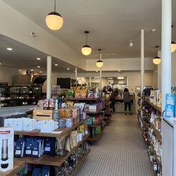 Atticus Market - Aisles