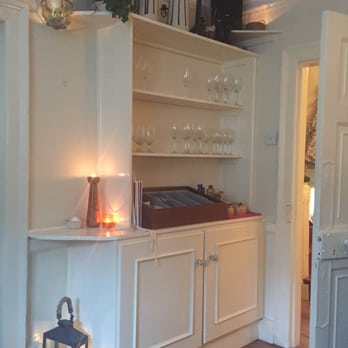 La Bella Vita - Cute dresser and decor - Italian Near Me - Westport, Missouri La Bella Vita - Cute dresser and decor - Italian Near Me - Westport, Missouri