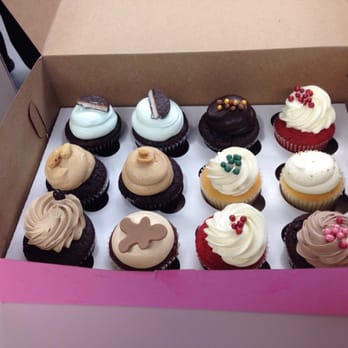 Vanilla Pastry Studio - All the cupcakes! - Desserts Near Me - Pittsburgh, Pennsylvania