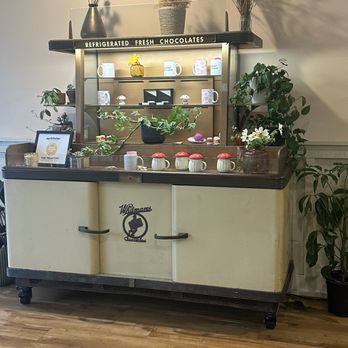 The Treatery - Desserts Near Me - Jamesport, New York