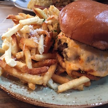 Cotton - Pimento cheese burger - Southern Near Me - Monroe, Louisiana Cotton - Pimento cheese burger - Southern Near Me - Monroe, Louisiana