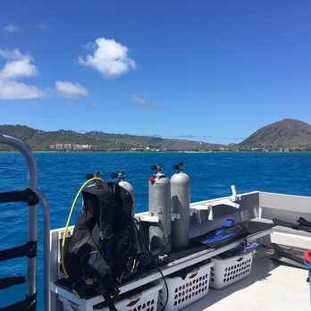 Reef Pirates Diving - Scuba Diving Near Me - Honolulu, Hawaii
