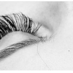 NW Lash Boutique Lashes By Liz