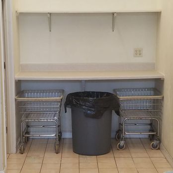 Chandler Coin Wash - Laundromat Near Me - Worcester, Massachusetts