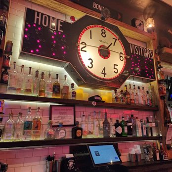 Flatiron - Bar - Sports Bars Near Me - San Rafael, California