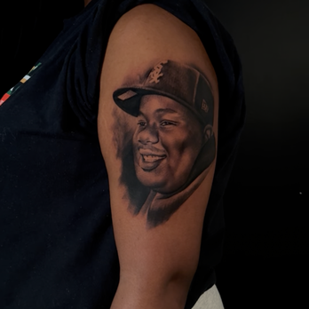 Black Heart Tattoo - Black & White Tattoo - Tattoo Near Me - Chicago, Illinois Black Heart Tattoo - Black & White Tattoo - Tattoo Near Me - Chicago, Illinois