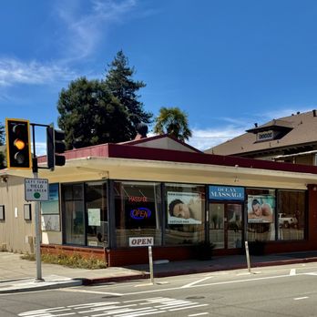 Ocean Massage - Ocean Massage storefront - Beauty & Spas Near Me - Santa Cruz, California Ocean Massage - Ocean Massage storefront - Beauty & Spas Near Me - Santa Cruz, California