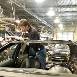 Done Right Auto Glass - Your vehicle is in good hands with our experienced technicians