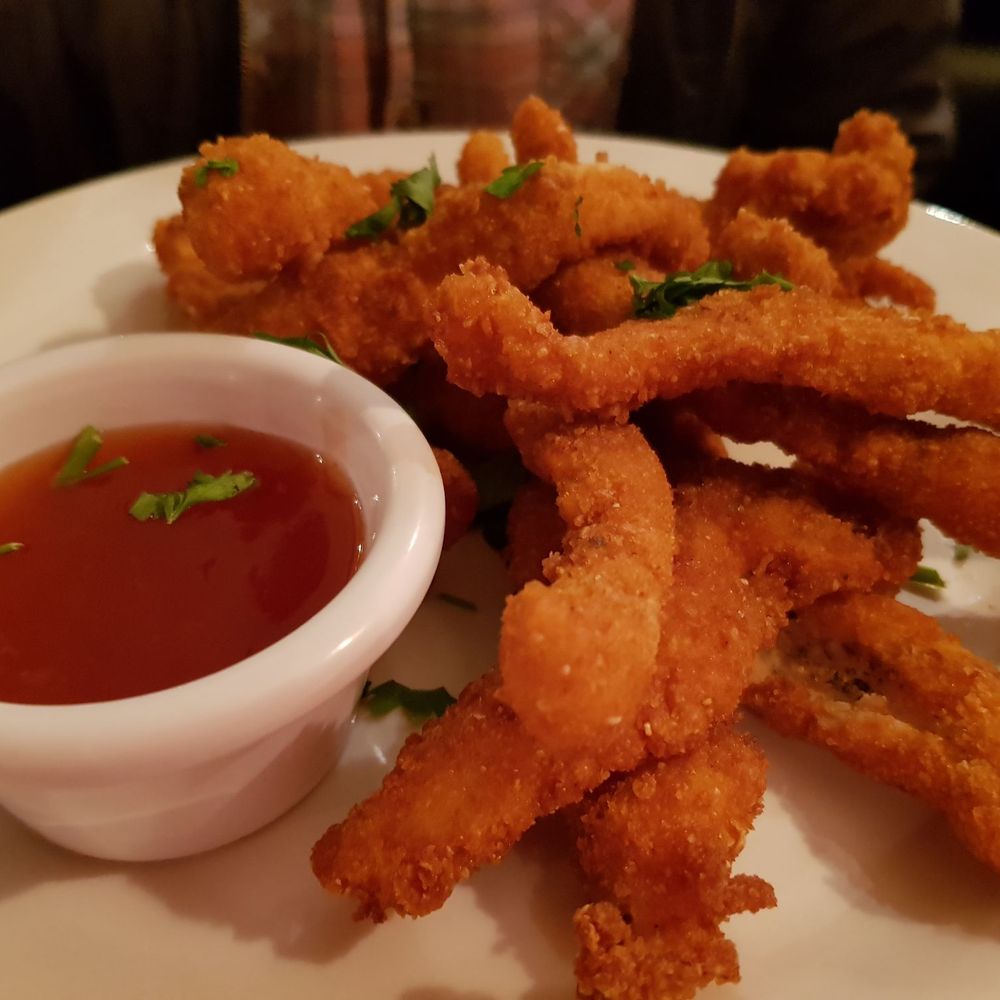 Small & Beautiful - Restaurants Near Me - London, XGL Small & Beautiful - Restaurants Near Me - London, XGL