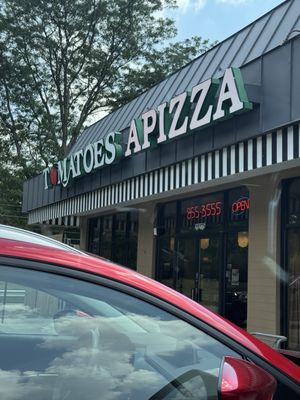 Tomatoes APizza (14 Mile Rd) by null