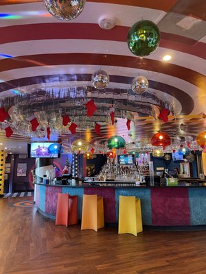 Wonder Bar by null