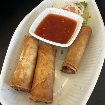 Saigon Yum - Imperial rolls - Vietnamese Near Me - San Leandro, California Saigon Yum - Imperial rolls - Vietnamese Near Me - San Leandro, California