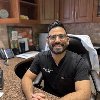 1. Jorge Garaicoa, DDS - LiveWell Dentistry