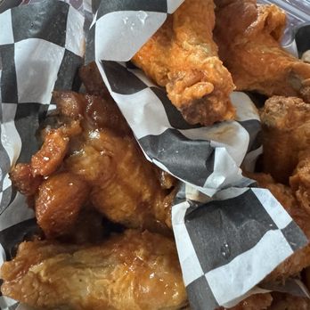 Woodstone Pizzeria - Wings - Pizza Near Me - Bakersfield, California