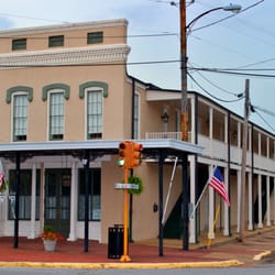 Bed & Breakfast Of Holly Springs - Court Square Inn B & B