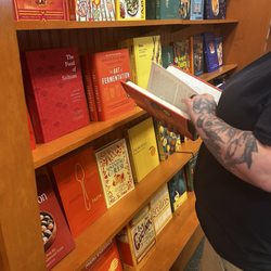 Barnes & Noble Booksellers