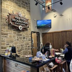 Red Top Mountain State Park - Store