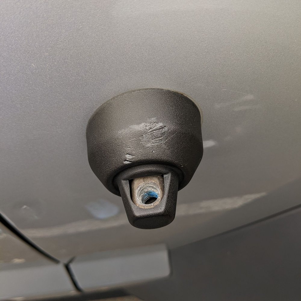 Well guy couldn't figure out how to remove antenna and scratched the heck out of holder. Such bad customer service. Will NOT return Well guy couldn't figure out how to remove antenna and scratched the heck out of holder. Such bad customer service. Will NOT return