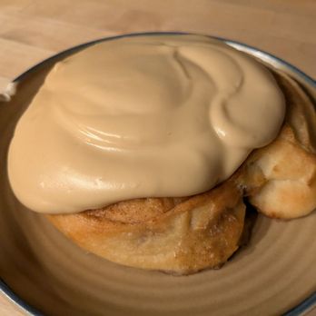 Curbside on the Run - Maple Cinnamon roll. - Coffee & Tea Near Me - Pittsburgh, Pennsylvania Curbside on the Run - Maple Cinnamon roll. - Coffee & Tea Near Me - Pittsburgh, Pennsylvania